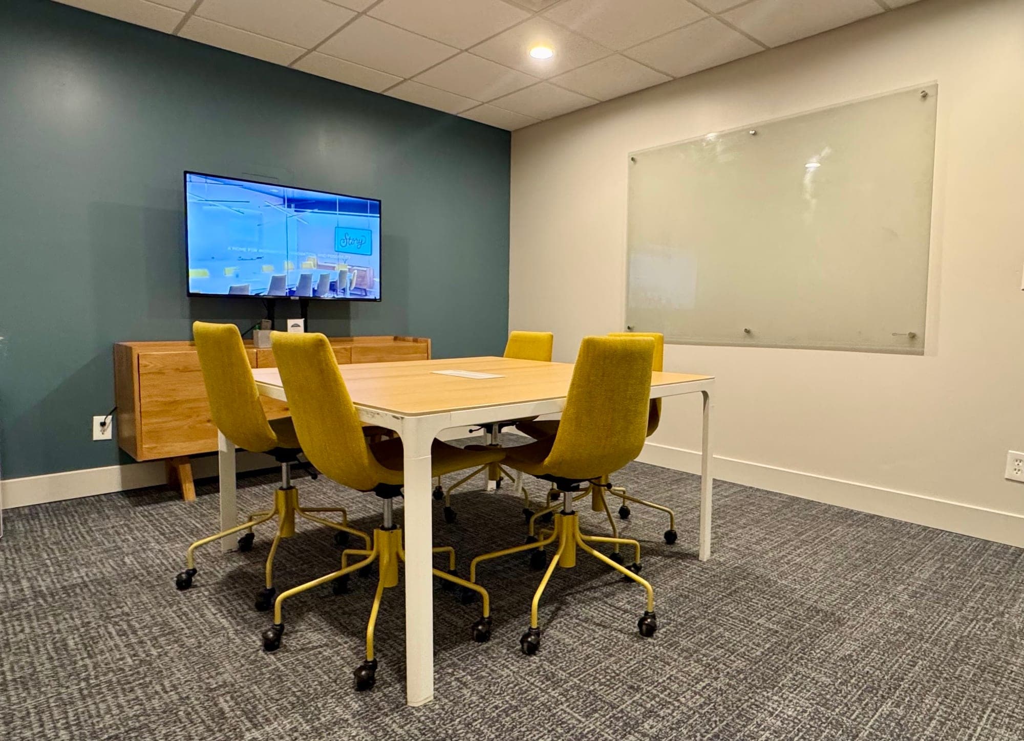 Huddle Room 2 image